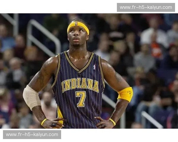 巨星对决：奥尼尔与小奥尼尔，谁是篮坛的真正王者？